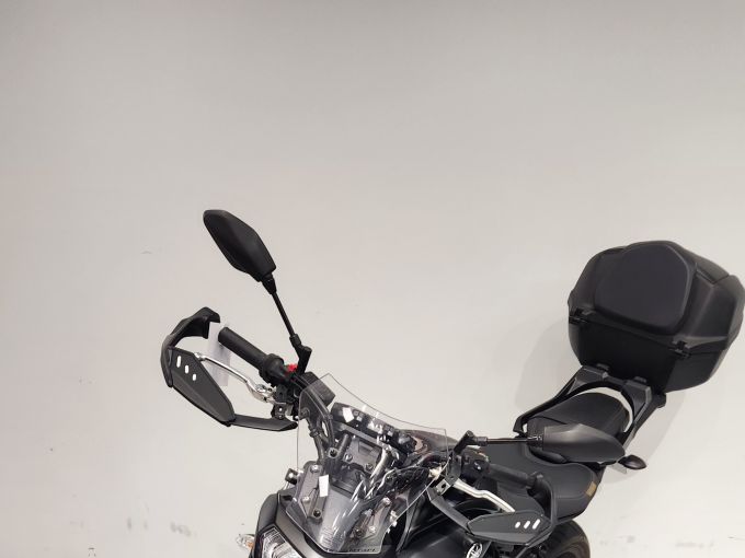 YAMAHA MT-07 (47.5CV) 4