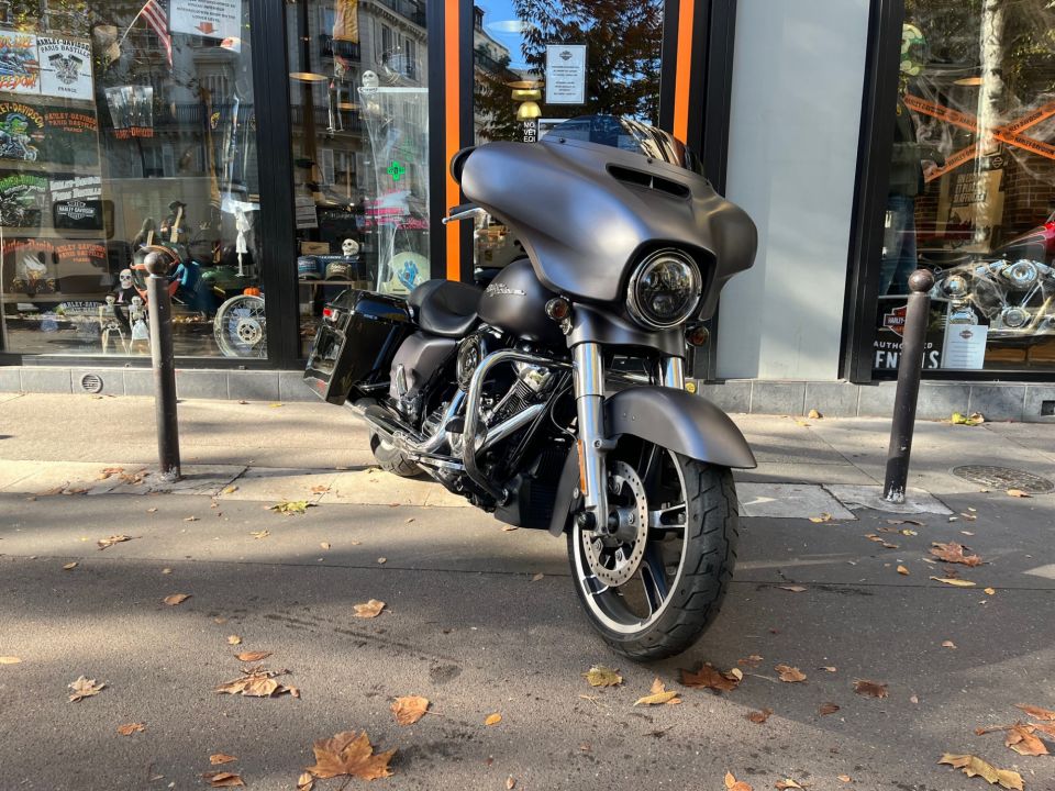 HARLEY-DAVIDSON TOURING STREET GLIDE 1745 SPECIAL 4