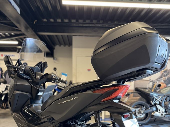 HONDA NSS FORZA 125 4