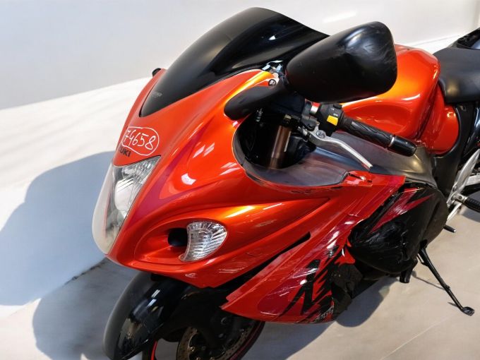 SUZUKI GSX-R 1300 HAYABUSA 4
