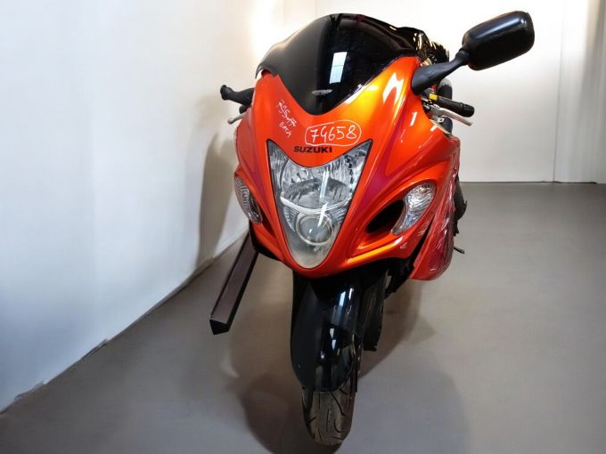 SUZUKI GSX-R 1300 HAYABUSA 4