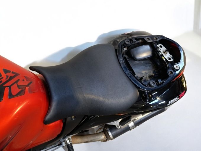 SUZUKI GSX-R 1300 HAYABUSA 4