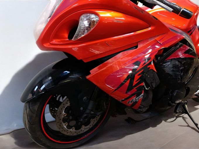 SUZUKI GSX-R 1300 HAYABUSA 4