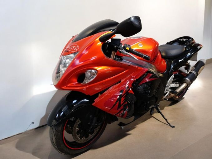 SUZUKI GSX-R 1300 HAYABUSA 4