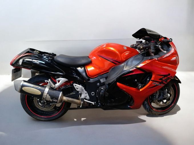 SUZUKI GSX-R 1300 HAYABUSA 4
