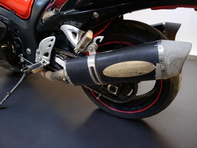 SUZUKI GSX-R 1300 HAYABUSA 4