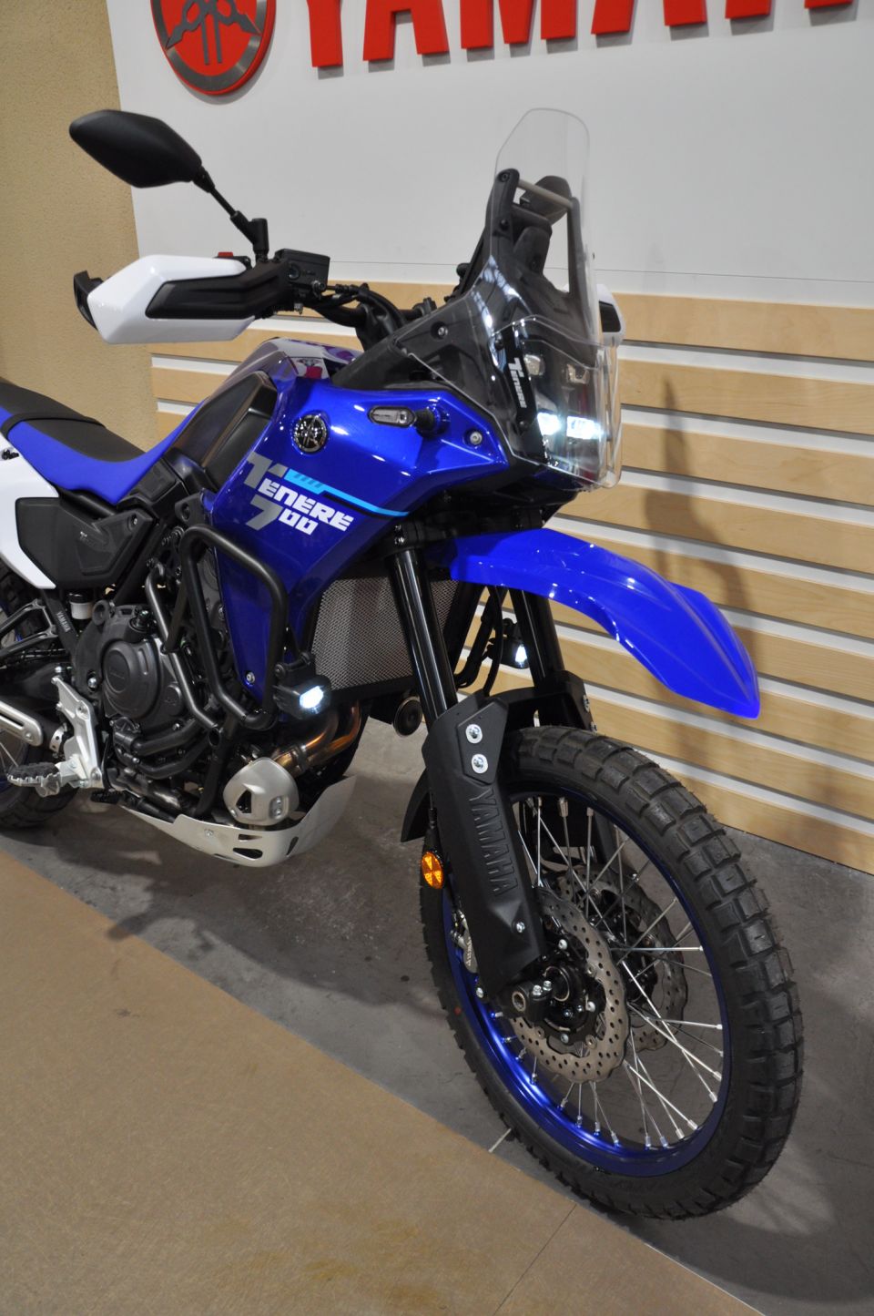 YAMAHA XTZ TENERE 700 4