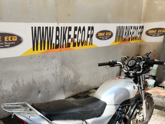 YAMAHA YBR 125 4