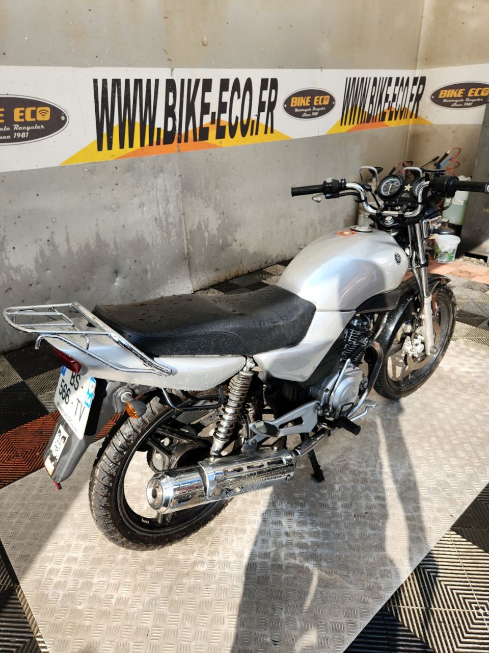 YAMAHA YBR 125 4