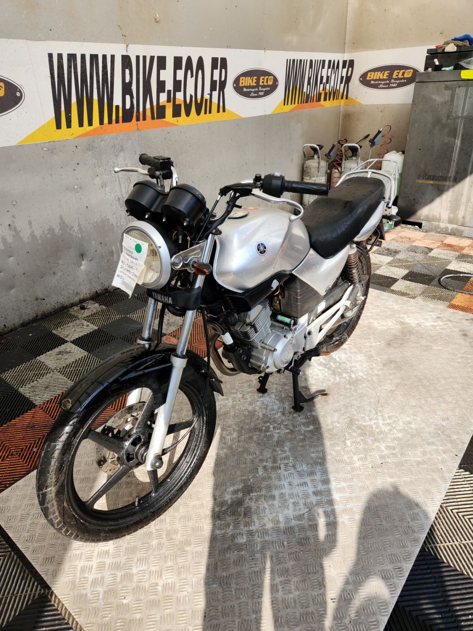 YAMAHA YBR 125 4