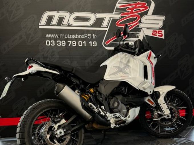 DUCATI DESERT X 4