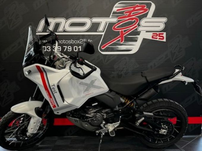 DUCATI DESERT X 4