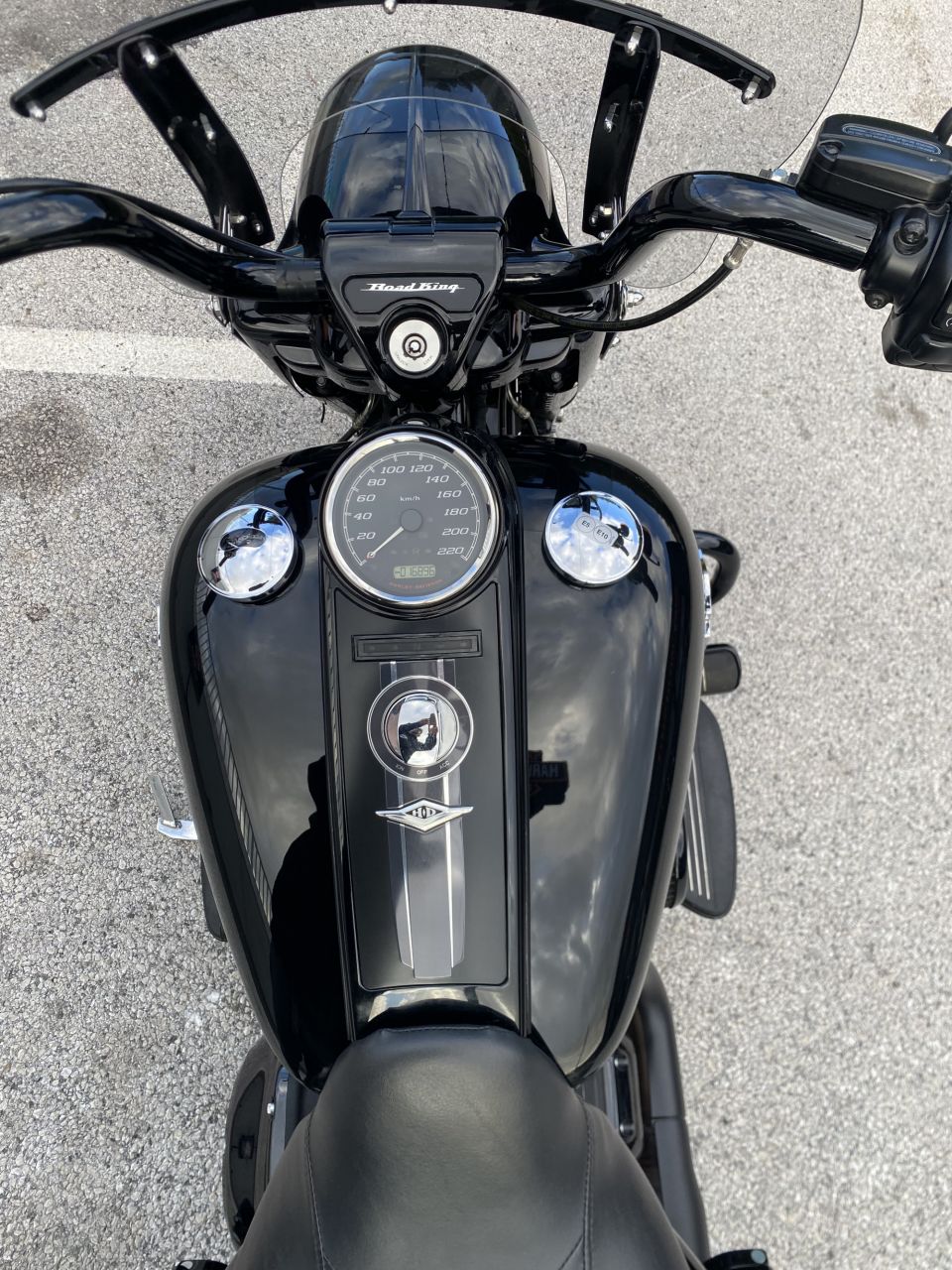 HARLEY-DAVIDSON TOURING ROAD KING 1868 SPECIAL 4