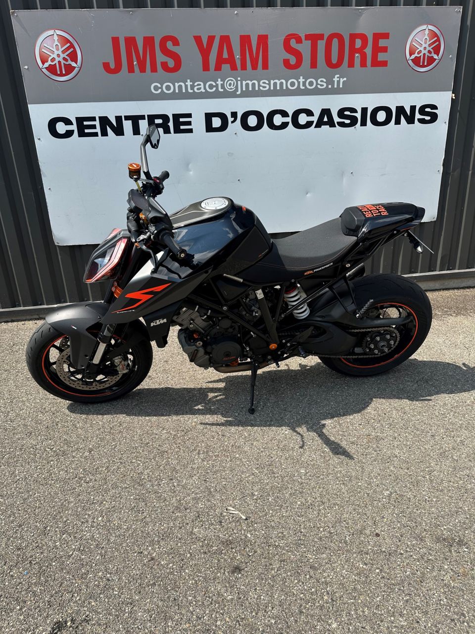 KTM 1290 SUPER DUKE R 4