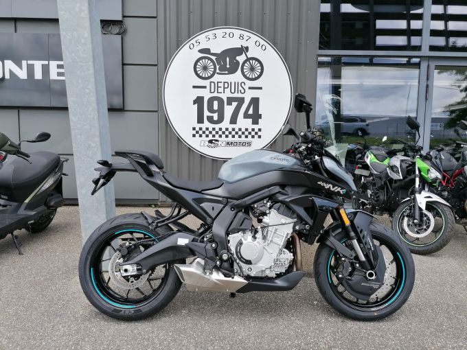CF MOTO 675 NK 4