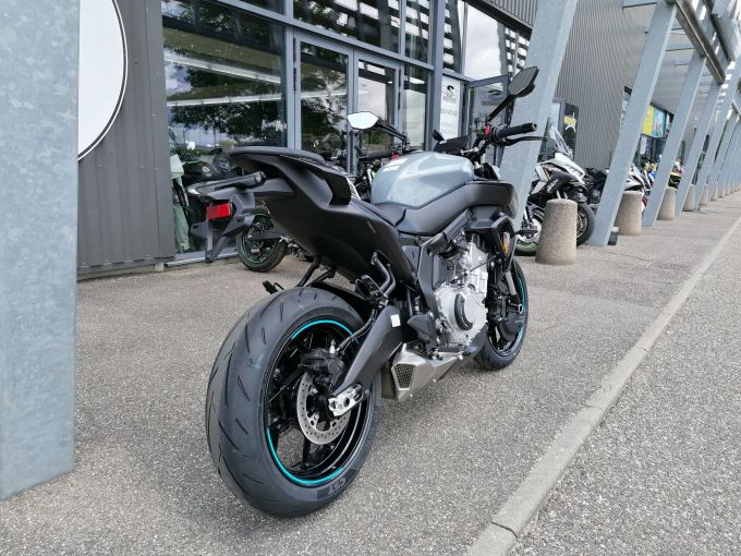 CF MOTO 675 NK 4