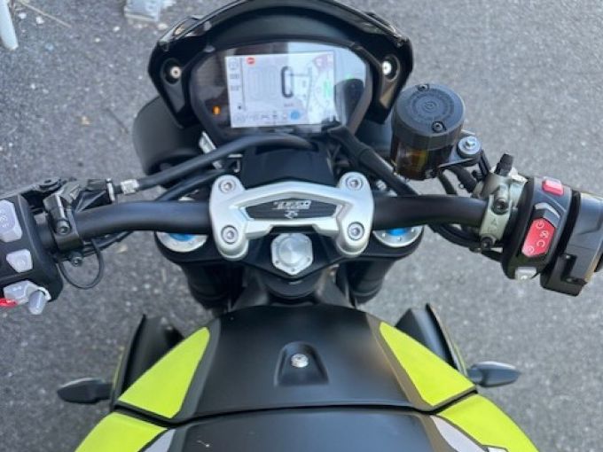TRIUMPH SPEED TRIPLE 1050 RS 4