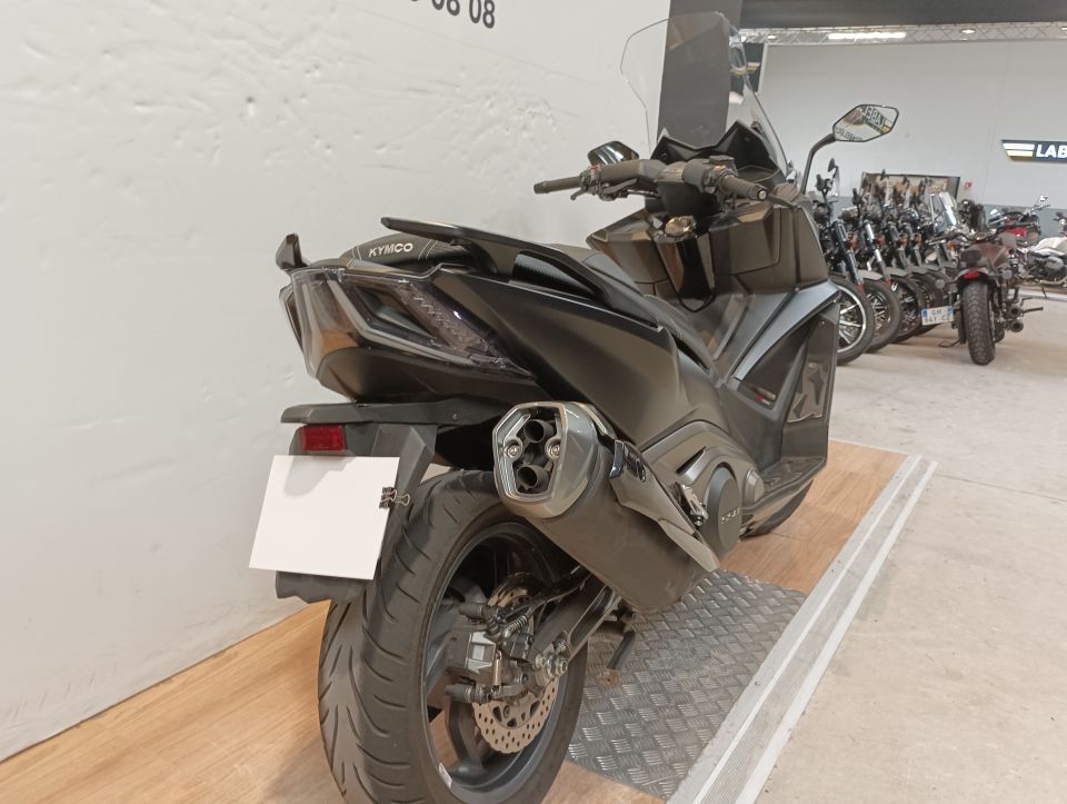 KYMCO AK 550 4