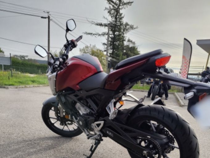 HONDA CB125R 4