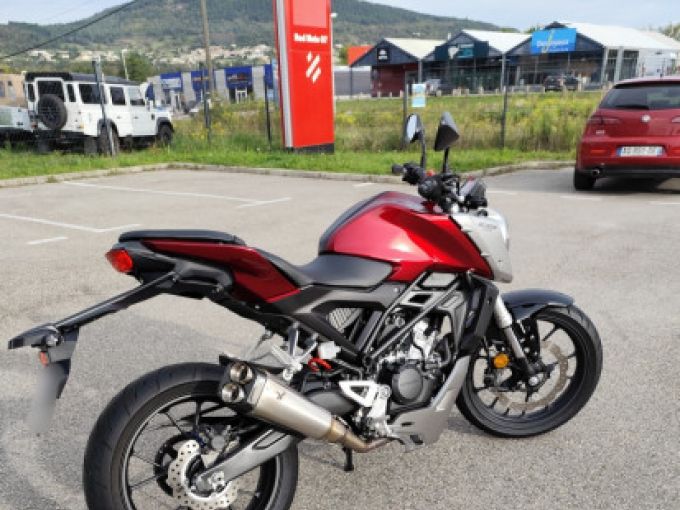 HONDA CB125R 4