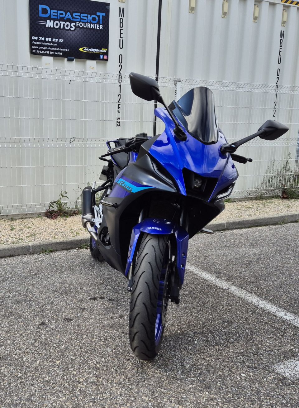 YAMAHA YZF-R 125 4