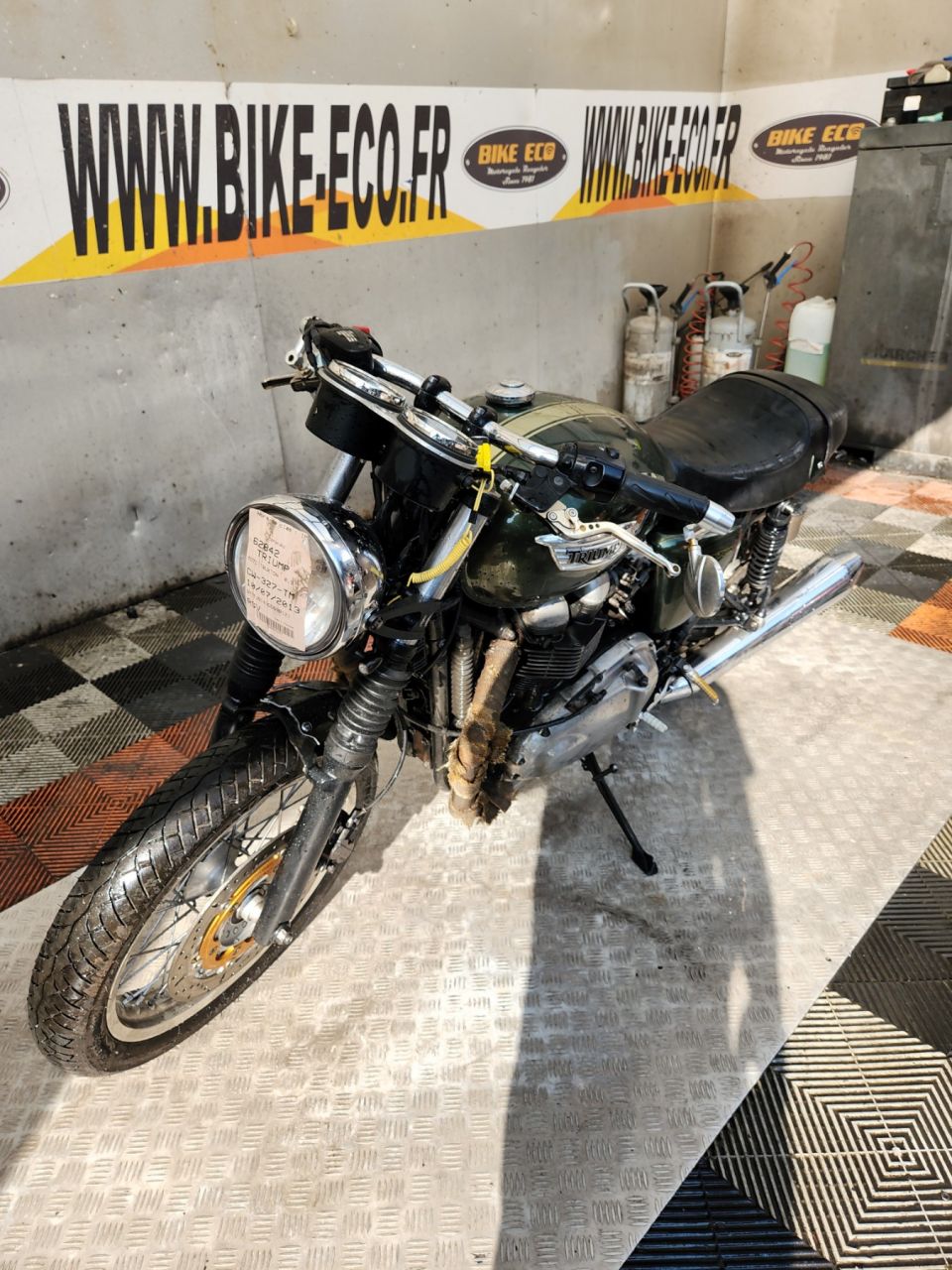 TRIUMPH THRUXTON 900 4