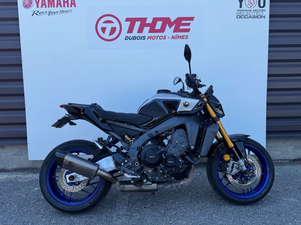 YAMAHA MT-09 SP 4
