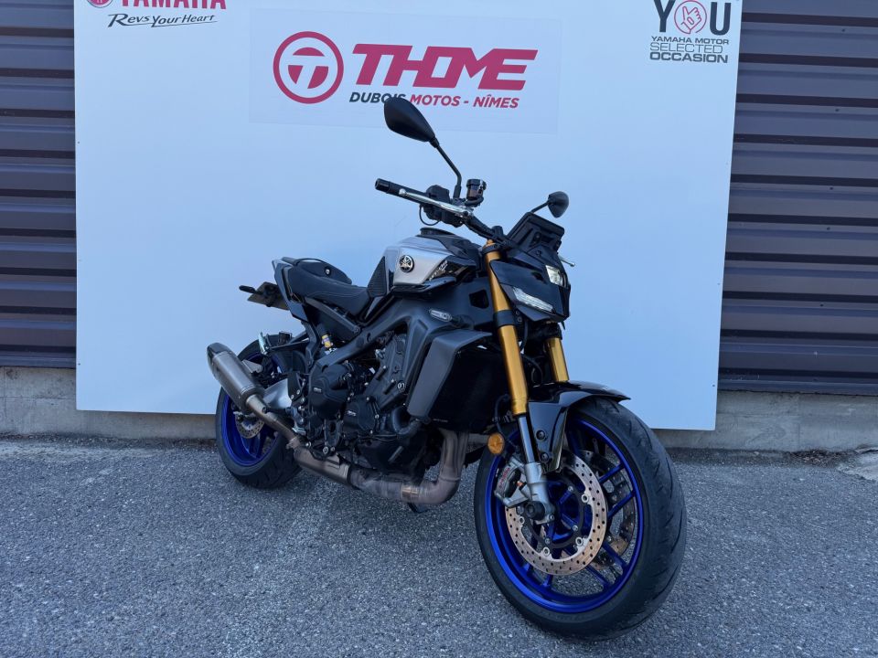 YAMAHA MT-09 SP 4