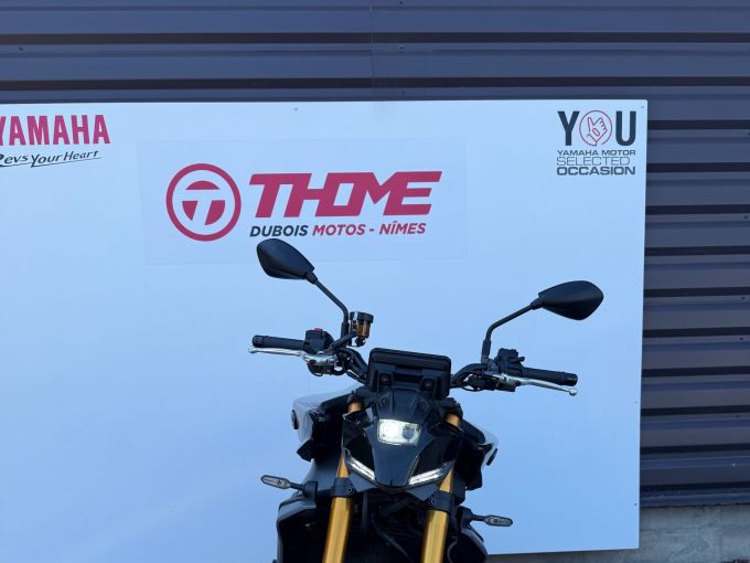 YAMAHA MT-09 SP 4