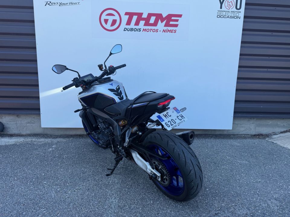 YAMAHA MT-09 SP 4
