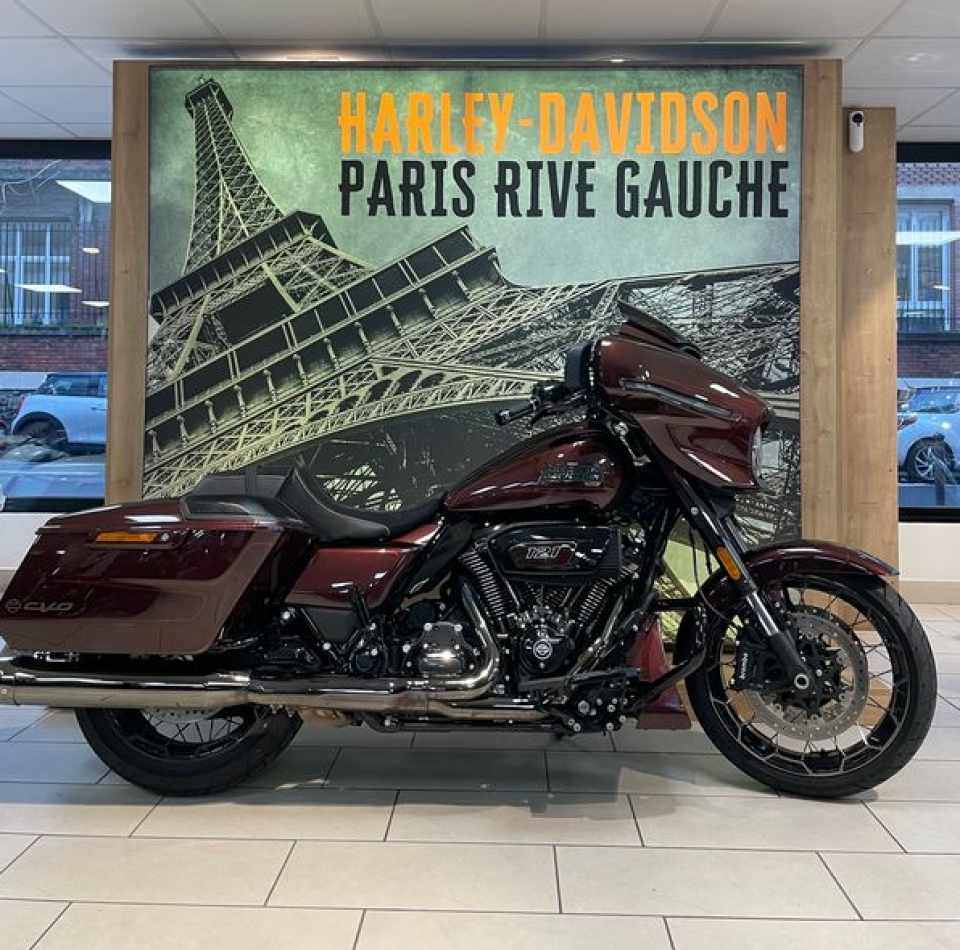 HARLEY-DAVIDSON TOURING STREET GLIDE 1977 CVO  4