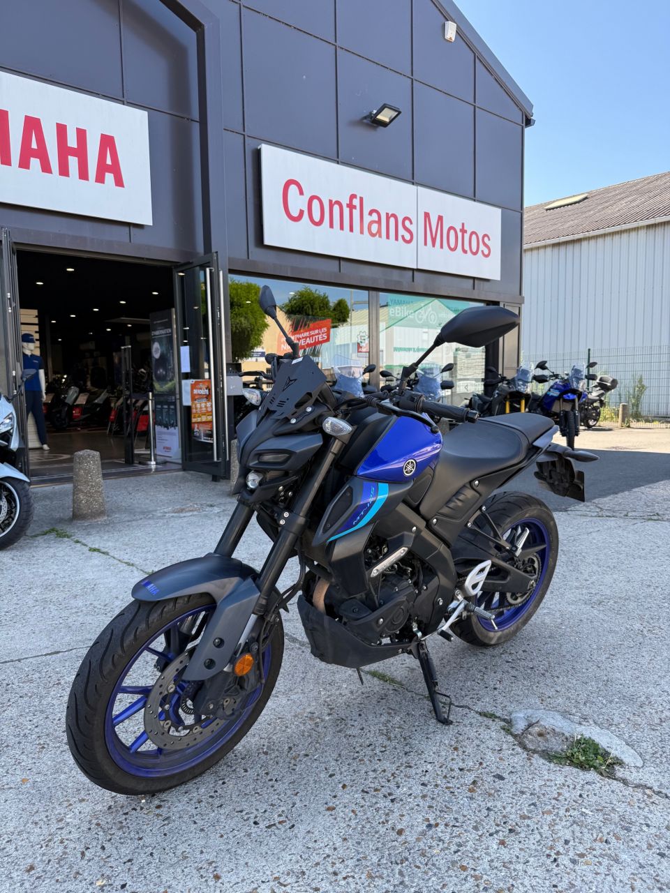 YAMAHA MT-125 ABS 4