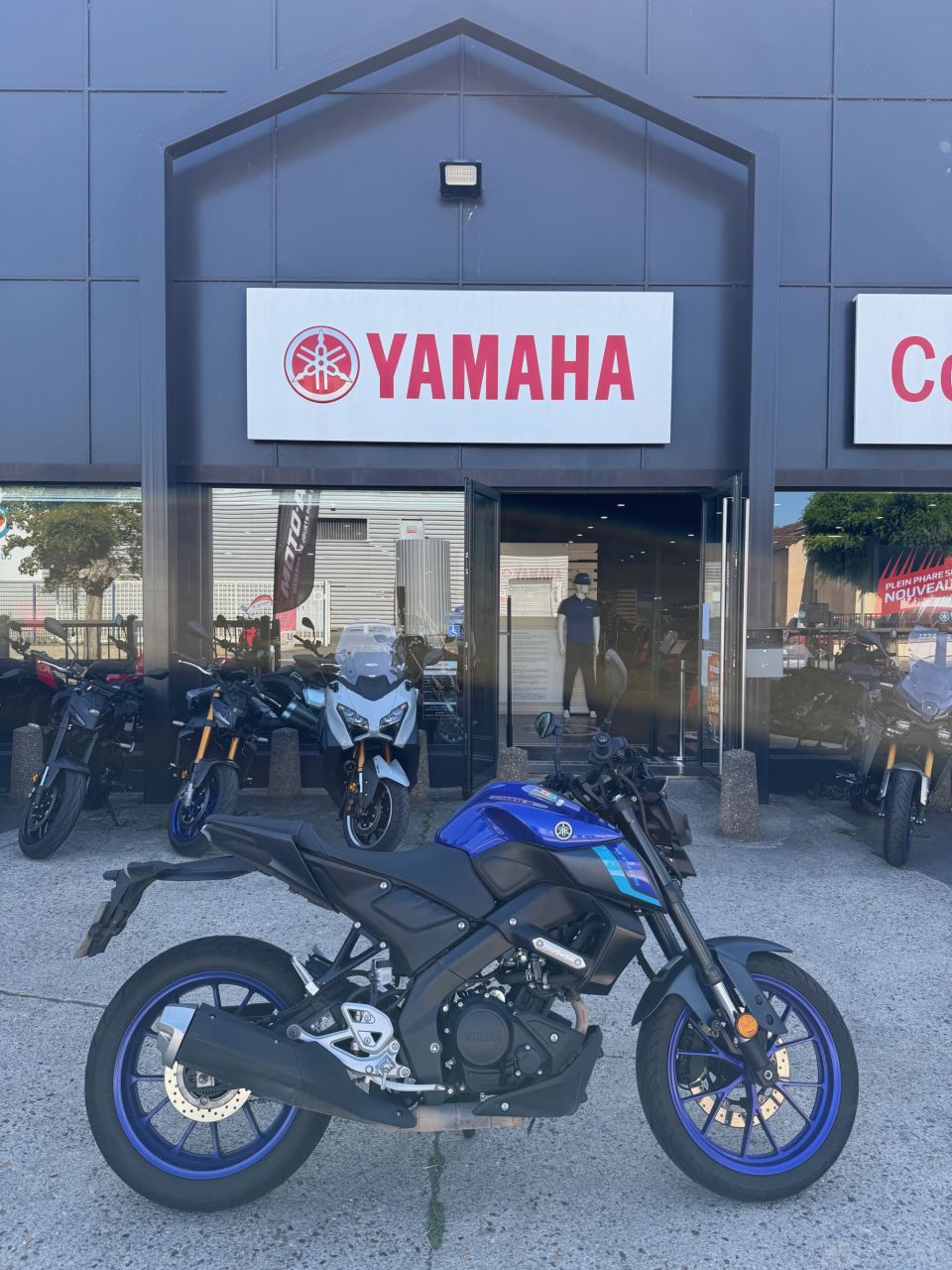 YAMAHA MT-125 ABS 4