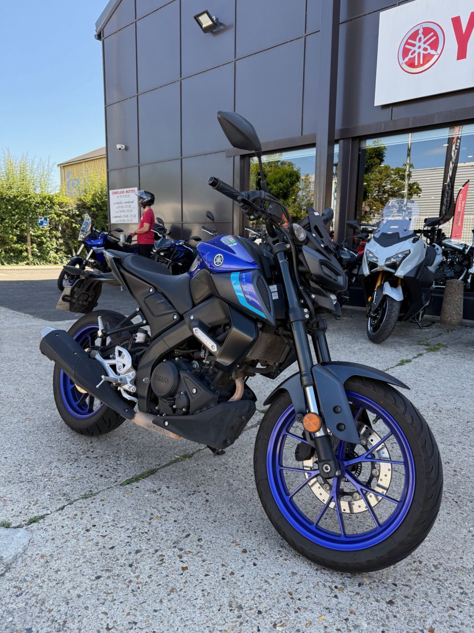 YAMAHA MT-125 ABS 4