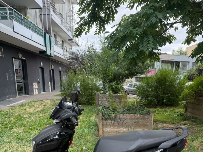 YAMAHA RayZR 125 4