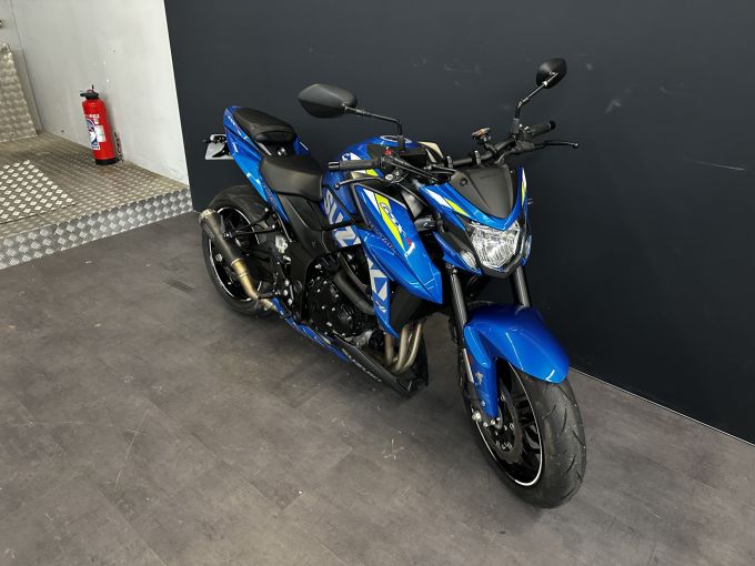 SUZUKI GSX-S 750 4