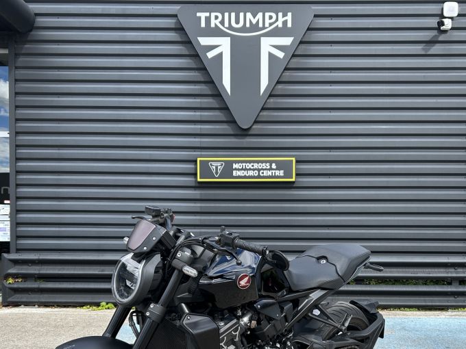 HONDA CB 1000 R 4