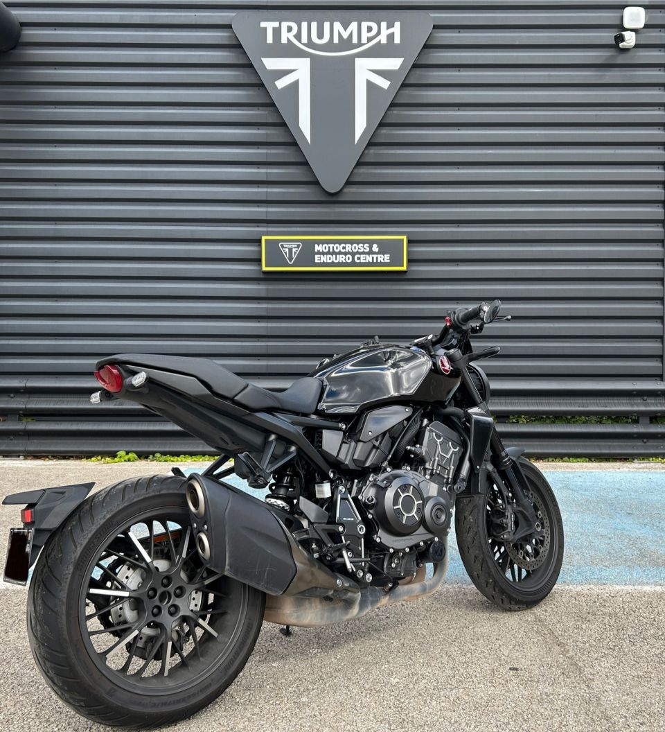 HONDA CB 1000 R 4