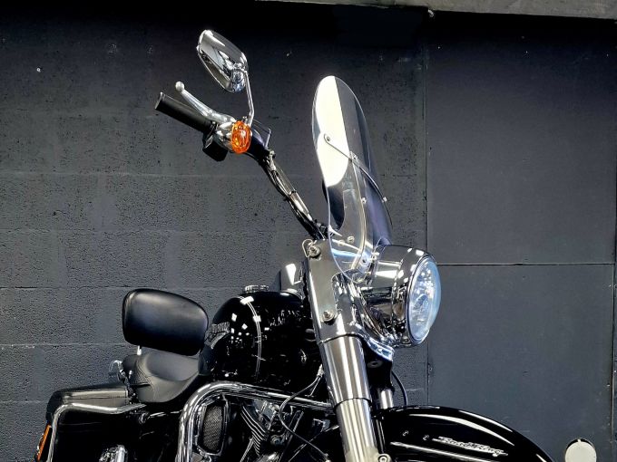 HARLEY-DAVIDSON TOURING ROAD KING 1690 CLASSIC 4