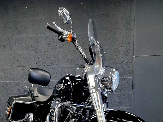 HARLEY-DAVIDSON TOURING ROAD KING 1690 CLASSIC 4