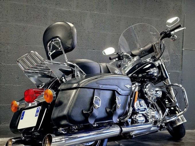 HARLEY-DAVIDSON TOURING ROAD KING 1690 CLASSIC 4