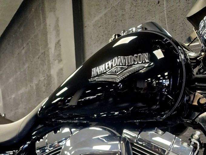 HARLEY-DAVIDSON TOURING ROAD KING 1690 CLASSIC 4