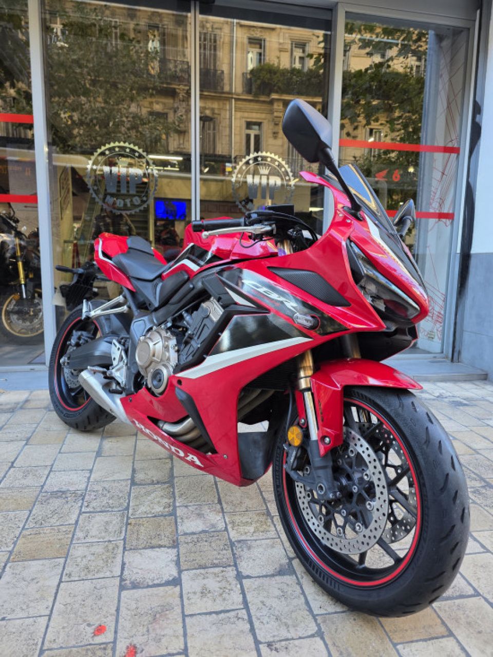 HONDA CBR650R 4