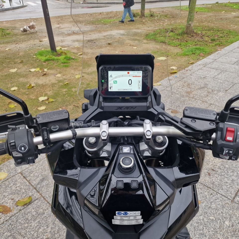 HONDA X-ADV 4