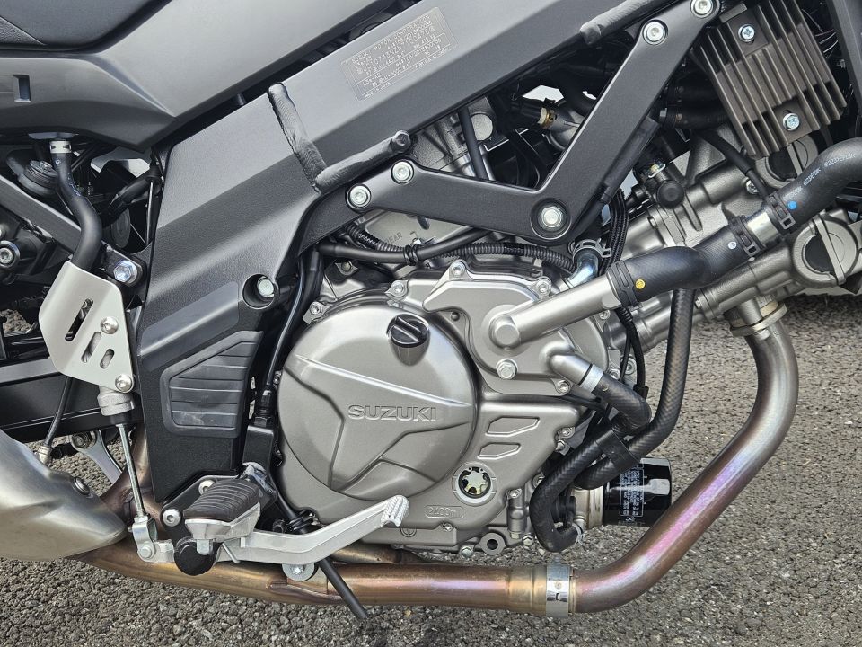 SUZUKI DL V-STROM 650A 4