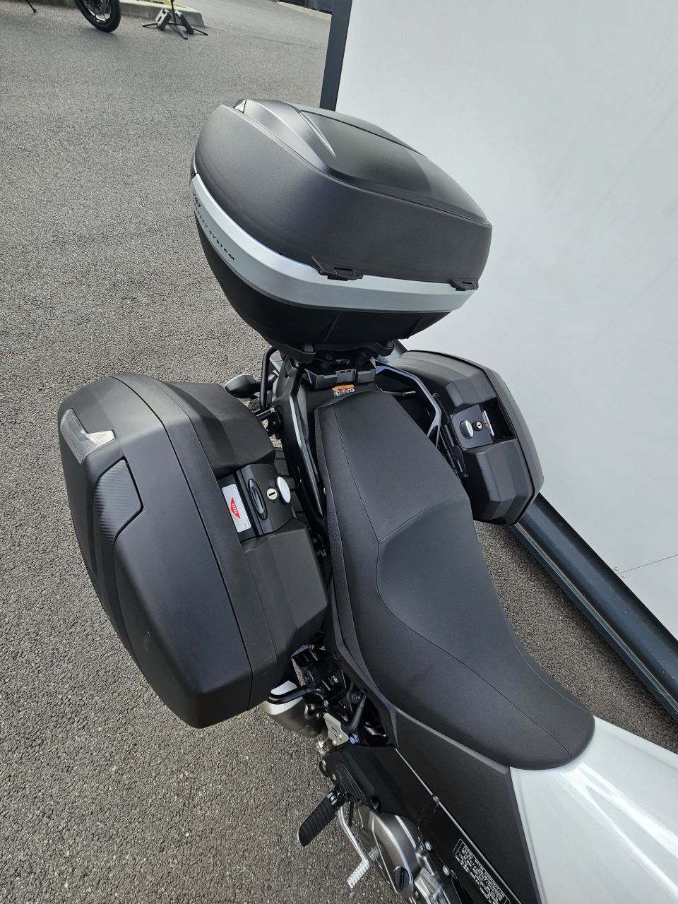 SUZUKI DL V-STROM 650A 4