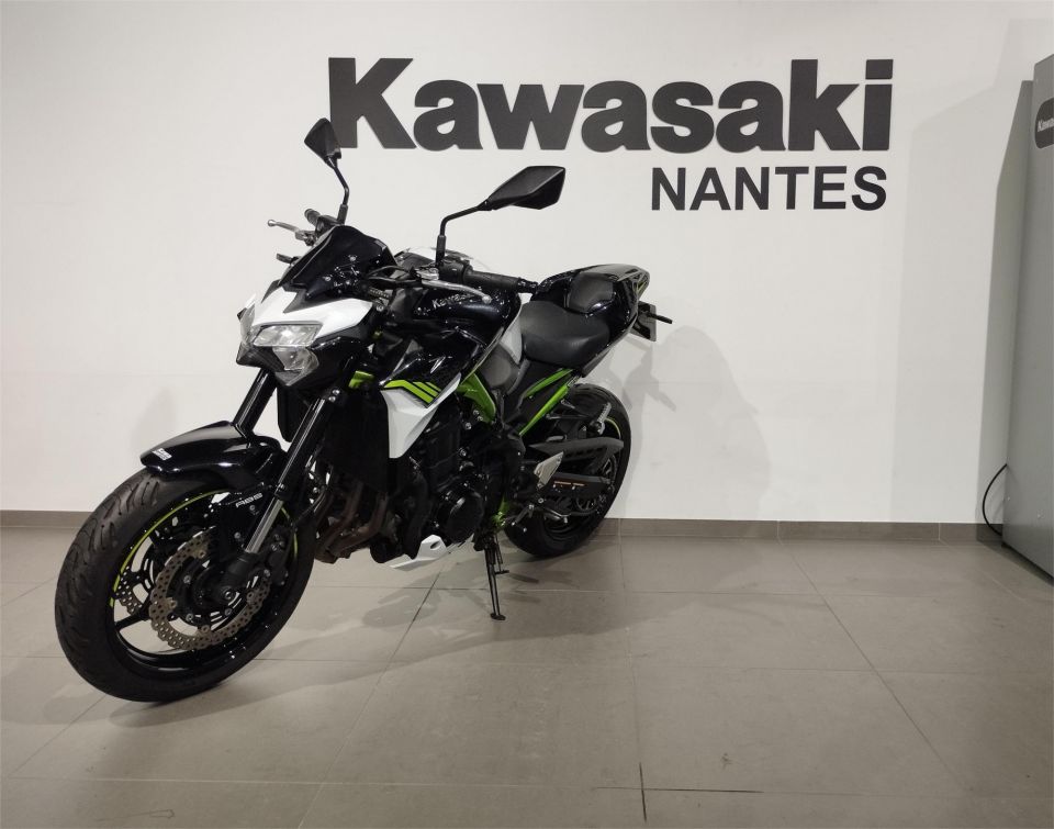 KAWASAKI Z900 4