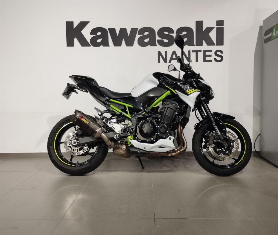 KAWASAKI Z900 4