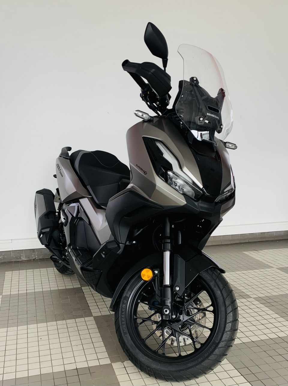 HONDA ADV 350 4