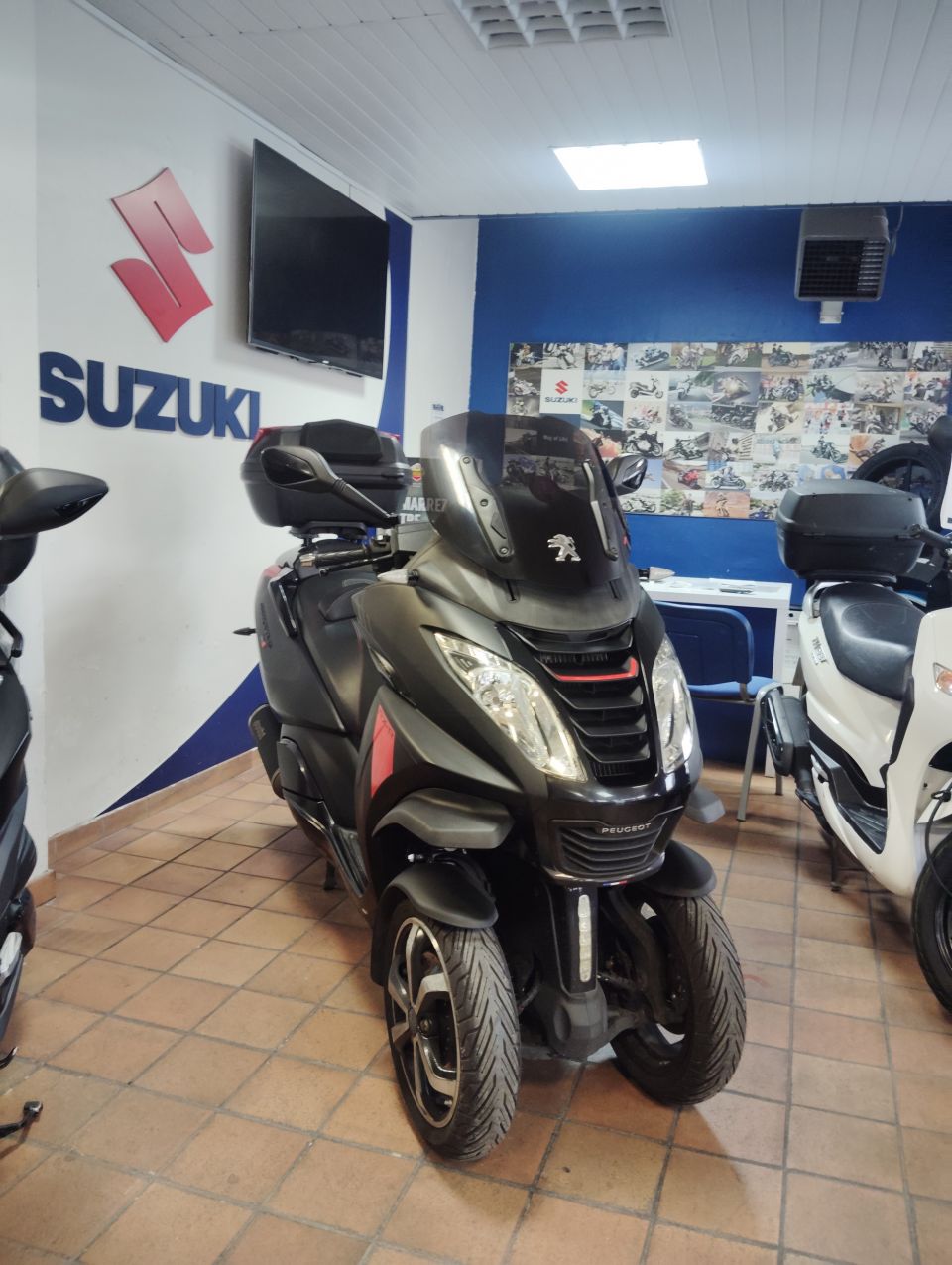 PEUGEOT METROPOLIS 400 RXR 4